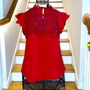 ❤️ Papermoon Feminine Scalloped Lace Neckline Blouse ❤️
